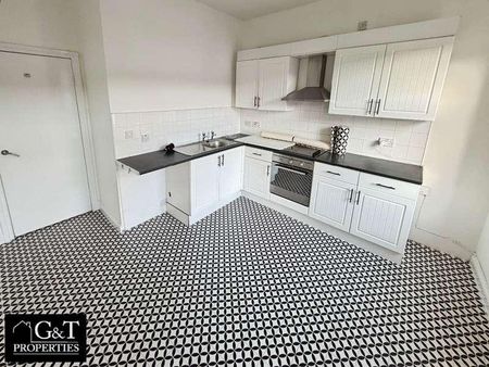 High Street, Cradley Heath, B64 - Photo 4