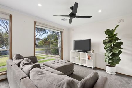 6 Eldridge Place, Belmont - Photo 2