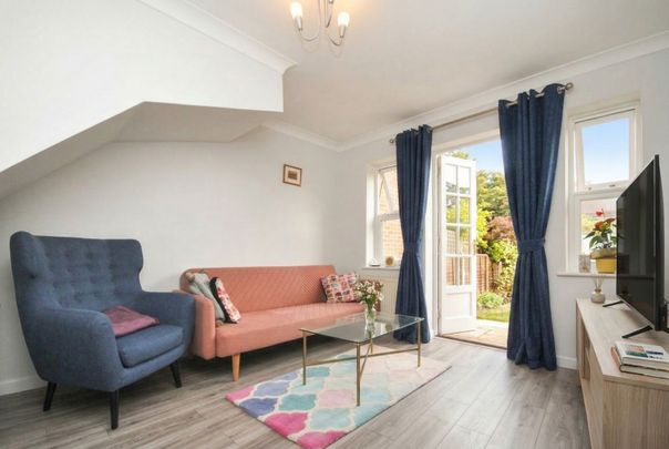 Spring Mews, CM21, Sawbridgeworth - Photo 1