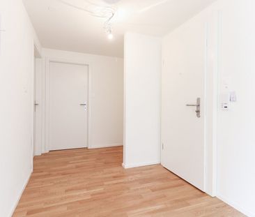 Schöne 2.5 Zimmer-Wohnung am Musical Theater - Photo 2