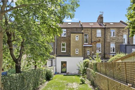 5 bedroom house in Holloway - Photo 3