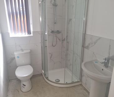 2 bedroom maisonette to rent - Photo 4