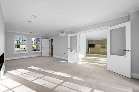 6 bedroom detached house to rent - Photo 3