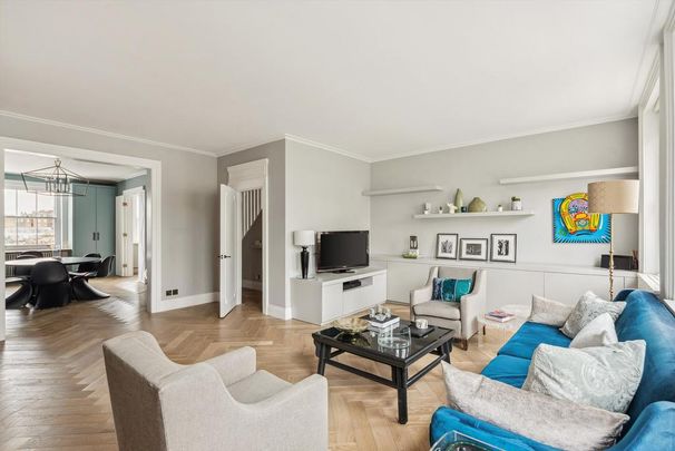 3 bedroom flat to rent - Photo 1