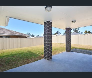 8 Honeymyrtle Street, Thornton, NSW 2322 - Photo 5