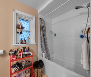 For Lease - 131 Dagmar Avenue Unit# 2, Vanier and Kingsview Park, O... - Photo 1