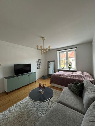 Gamla Huddingevägen, Älvsjö - Photo 2