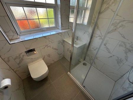 2 bedroom end of terrace house to rent - Photo 3