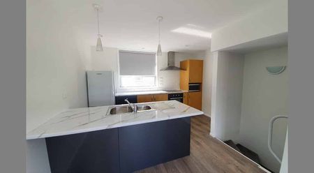 Seriously Convenient and Comfortable - Photo 4