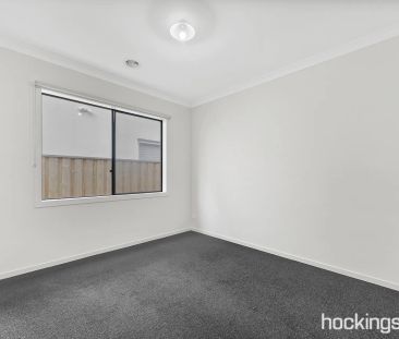 GREAT FAMILY HOME IN HEART OF WOLLERT - Photo 1