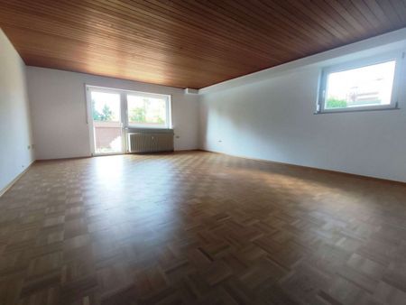 Ruhige, schöne 2,5 Zimmer Whg in Kieselbronn mit Terrasse - Photo 2