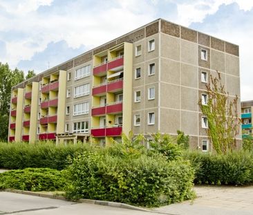 Mit Aufzug! Gut geschnittene 2-Zimmer-Wohnung mit Balkon - Foto 3