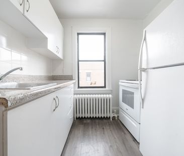 For Lease - 2 Kingston Road Unit# 16, Toronto, Ontario - Photo 2
