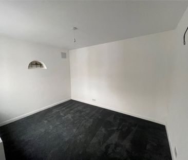 Acacia Drive, Southend-on-Sea, Essex, SS1 3JU - Photo 6