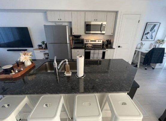 For Lease - 119 Fairlane Avenue, Barrie, Ontario - Photo 1