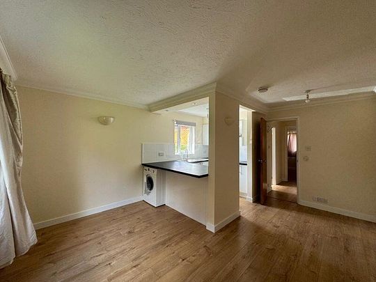 1 bed flat to rent in Pavilion Way, Edgware, HA8 - Photo 1