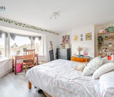 6 bedroom terraced house to rent - Photo 2