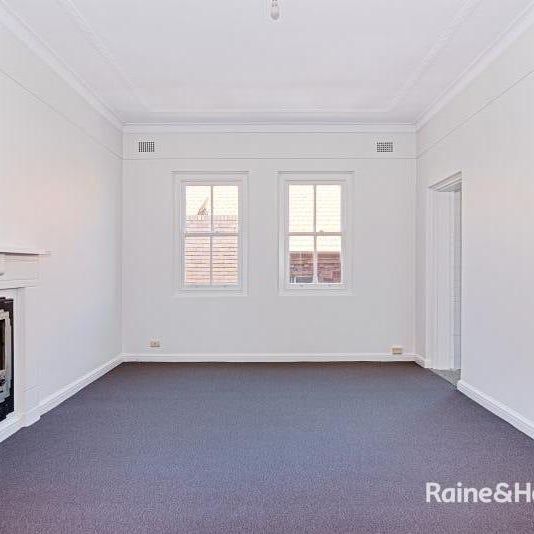 OVERSIZED TWO BEDROOM PLUS SUNROOM! - Photo 1