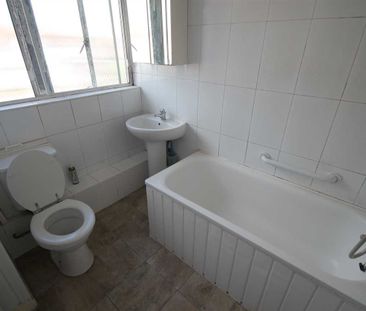 Adrian Court, Pinner Road, Harrow - Photo 6