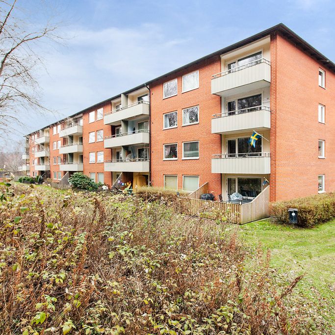 Våmmedalsvägen 28 - Photo 1