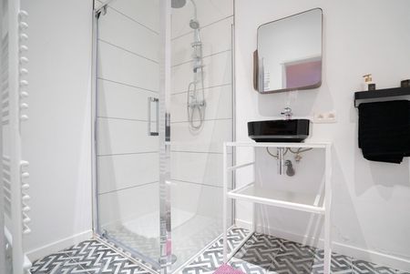 Room at Rue Hors-Château 124-126 - Foto 5