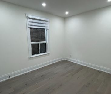 For Lease - 33 Strathmore Boulevard Unit# Upper, Toronto, Ontario - Photo 5