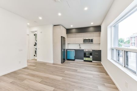 For Lease - 1989 Yonge Street Unit# Ph302, Toronto, Ontario - Photo 3