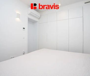 Pronájem exkluzivního kompletně zařízeného bytu 2+kk, 53 m - Fotografie 5