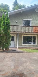 Appartement à louer très grand 4 1/2 Saint-Sauveur - Photo 4