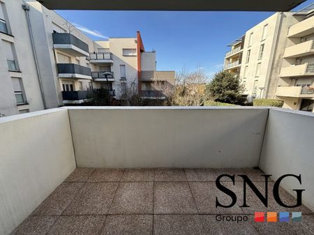 T2 AVEC BALCON ET PARKING - Photo 5