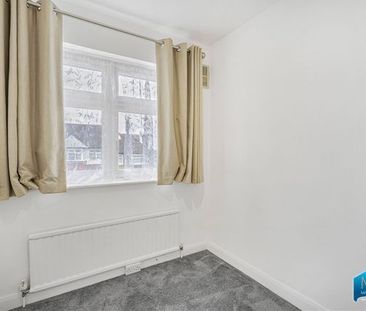 3 Bed Terraced House, Cardrew Avenue, N12 - Photo 4