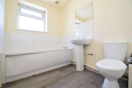 Brooksbank, Westgate, Wakefield, WF2 - Photo 2