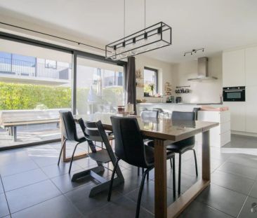Gelijkvloers appartement met 2 slaapkamers en ruim terras - Photo 4