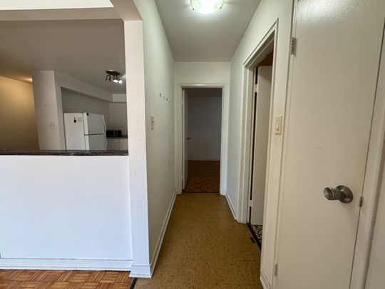 For Lease - 6049 Culp Street Unit# 3, Niagara Falls, Ontario - Photo 1