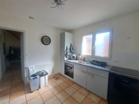 Location maison 4 pièces - 93.9m² à Nivolas-vermelle (38300) - Photo 5