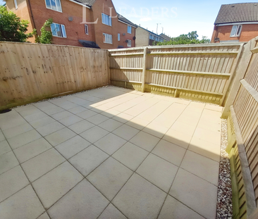 3 bedroom end of terrace to rent Mercer Gardens, SN7 - Photo 1