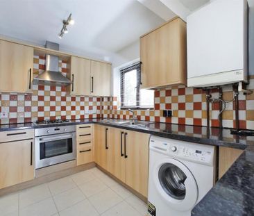 2 bedroom flat to rent - Photo 3