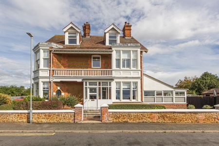 5 bedroom detached house to rent - Photo 3