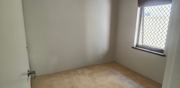 South Perth - Photo 2