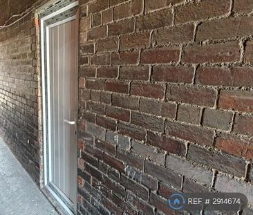 4 bedroom terraced house to rent - Photo 5
