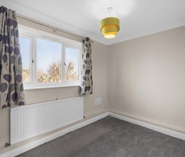 Leat Close, CM21, Sawbridgeworth - Photo 1