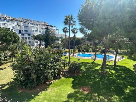 Alquiler de piso en Puerto Banús - Foto 5