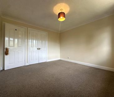 5 bedroom detached house to rent - Photo 6