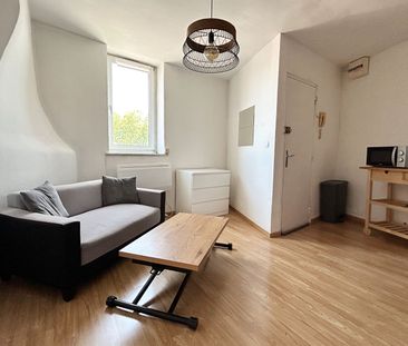 Location Appartement 3 pièces 44m² LILLE 59000 - Photo 4