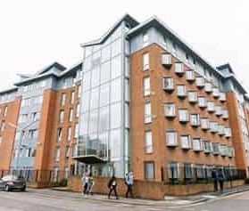 Medium High Double Ensuite - Photo 6