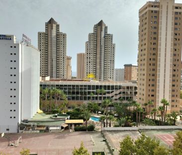 1-BEDROOM APARTMENT WITH COMMUNAL POOL IN BENIDORM - Photo 3