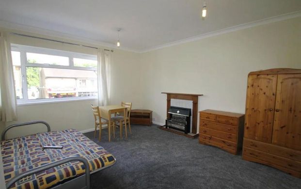 Studio to rent - Photo 1