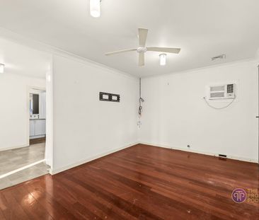 Well-Maintained Family Home with Solar & Comfort Features - Photo 1