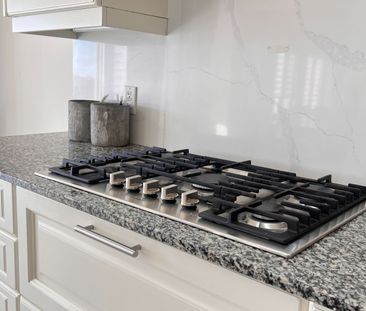 For Lease - 105 Elephant Hill Drive, Clarington, Ontario - Photo 4