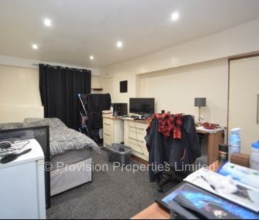 3 Bedroom Properties, Hyde Park Leeds LS6 - Photo 5